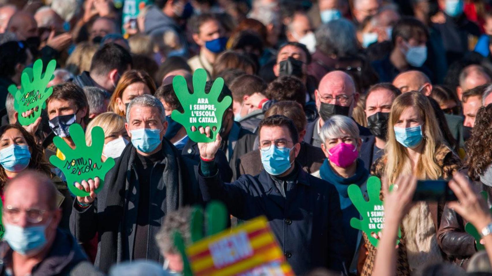 El presidente catalán, Pere Aragonès, en una marcha por la inmersión monolingüe / EP