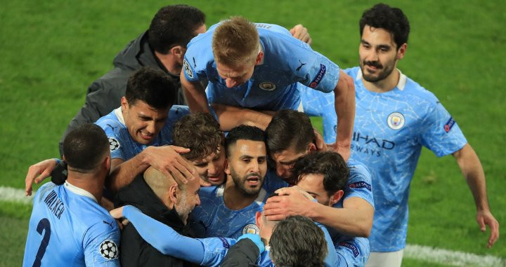 Los jugadores del City, celebrando la clasificación contra el Borussia | EFE