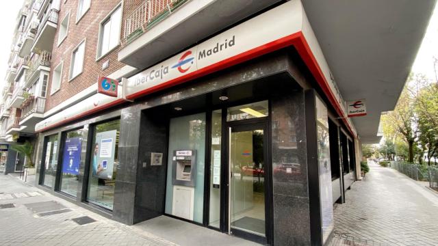 Oficina de Ibercaja en Madrid, uno de sus principales objetivos de expansión / EP