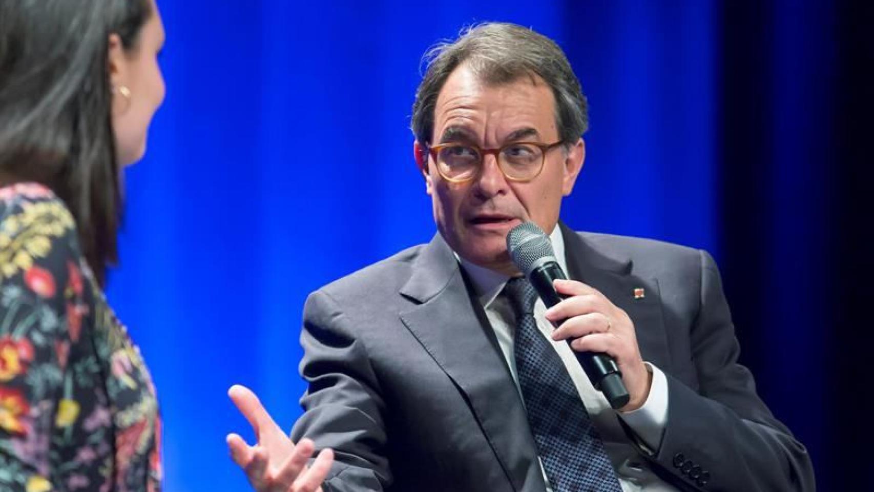 El expresidente catalán Artur Mas durante una ponencia / EFE