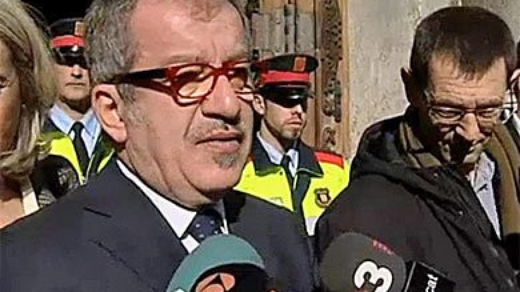 El presidente de la región italiana de la Lombardía y dirigente de la Liga Norte, Roberto Maroni, tras su reunión con Artur Mas en el Palacio de la Generalitat