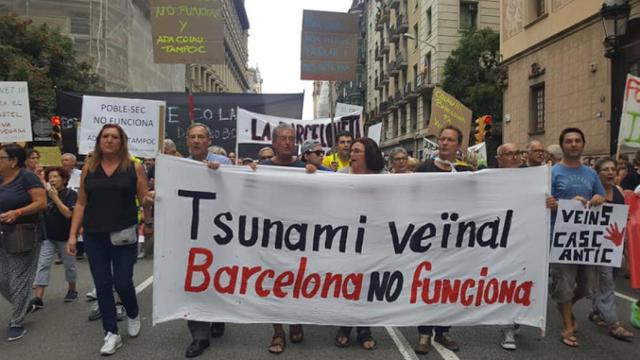Imagen del 'tsunami vecinal' contra la inseguridad en Barcelona / CG