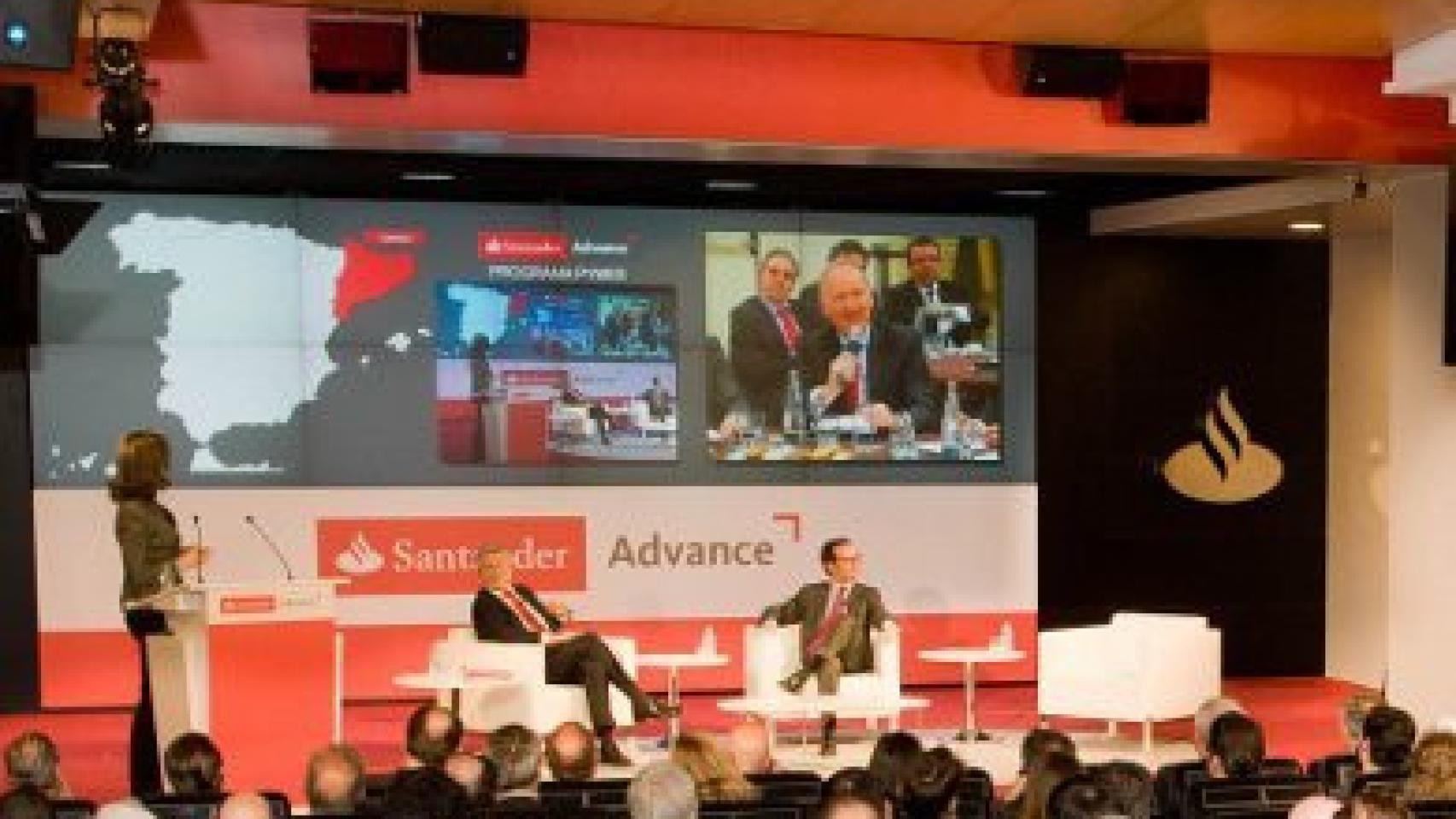 Momento del acto de presentación de Santander Advance