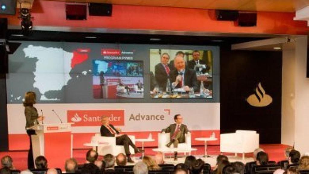 Momento del acto de presentación de Santander Advance