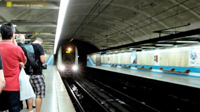 Una estación de metro en Valencia en una imagen de archivo / EFE