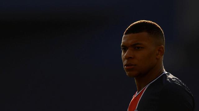 Mbappé durante un partido del PSG / EFE