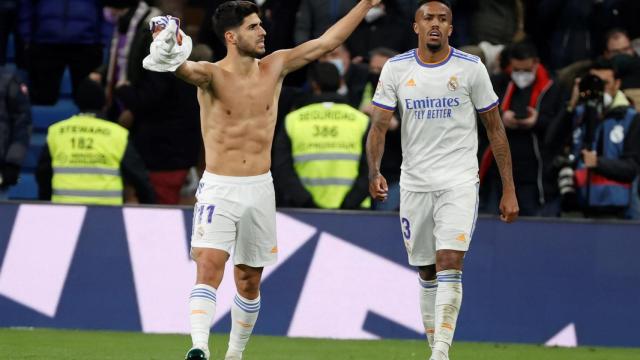 Asensio, que salvó al Real Madrid, celebra su gol al Granada / EFE