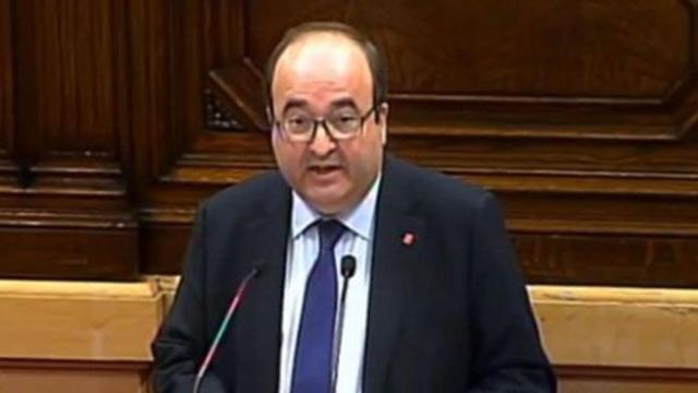 El líder del PSC, Miquel Iceta, interviene en el Parlament / CG