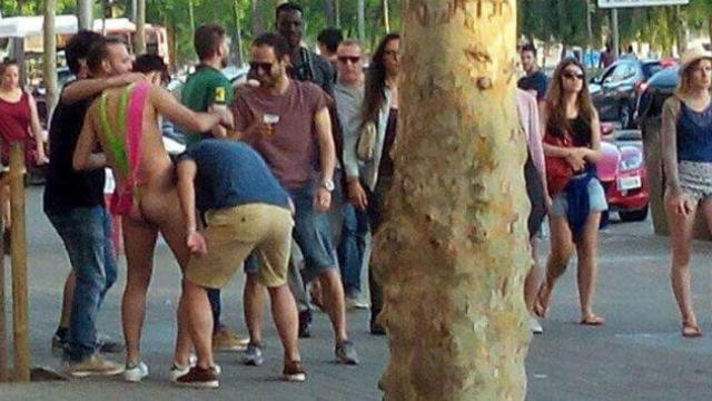 Imagen de un turista en mankini, presuntamente captada este fin de semana / CG