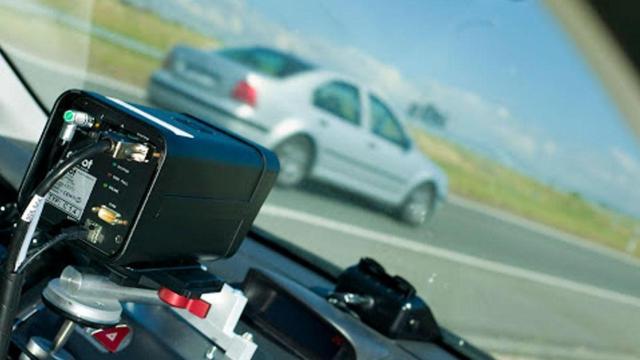 Un radar como el que capturó el exceso de velocidad del detenido / DGT
