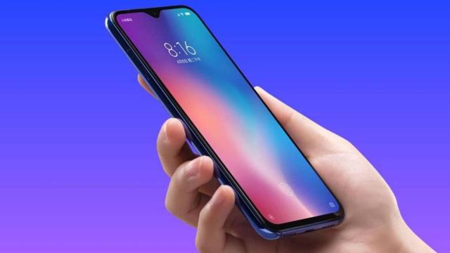 Los móviles acumulan suciedad y bacterias y conviene limpiarlos bien / XIAOMI