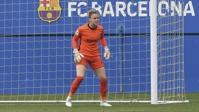 Sandra Paños defendiendo la portería del FC Barcelona / FCB