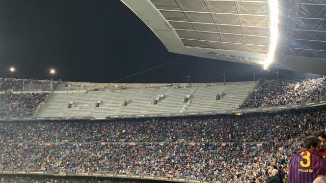 Una camiseta de Gerard Piqué, durante su despedida del Camp Nou / REDES