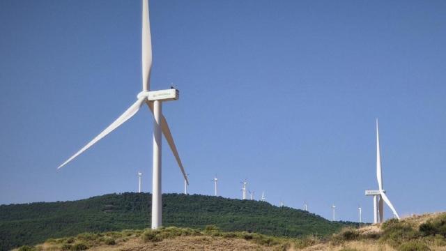 Aerogeneradores en el parque eólico de Puylobo, en Zaragoza (Aragón) / EP