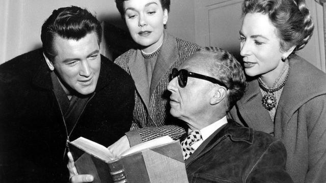 Rock Hudson, Jane Wyman y Agnes Moorehead junto a Douglas Sirk.