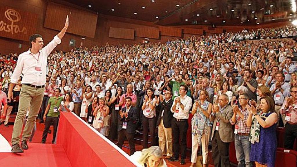 Pedro Sánchez, ratificado como secretario general del PSOE por aclamación