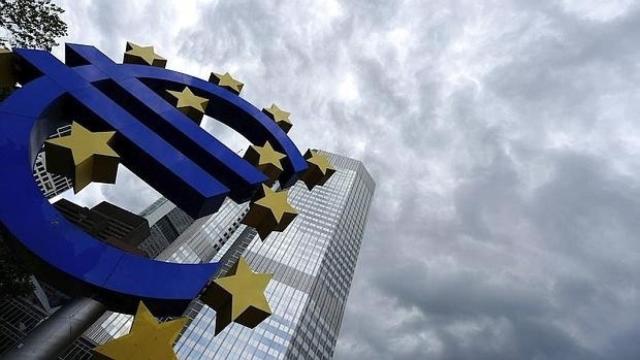 El euríbor cierra 2016 en el mínimo histórico / EFE