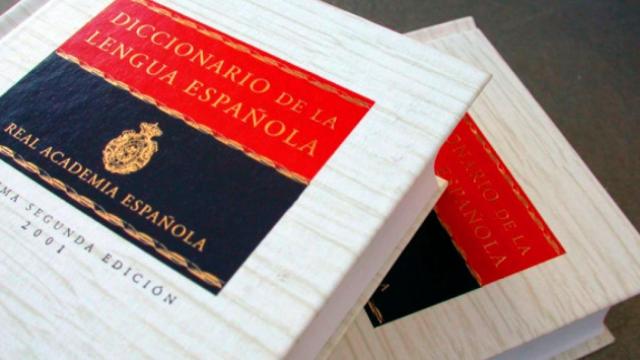 Ejemplares en papel del Diccionario de la Lengua Española