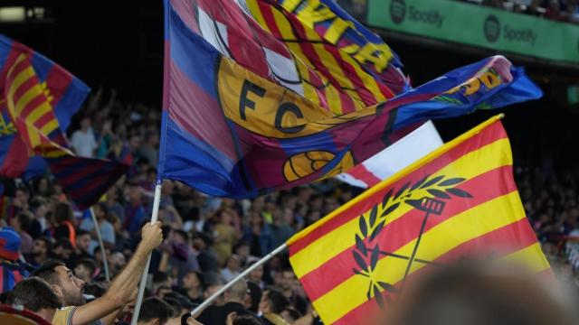 La Grada d'Animació, en el partido de Liga de esta temporada entre el Barça y el Celta / LUIS MIGUEL AÑÓN
