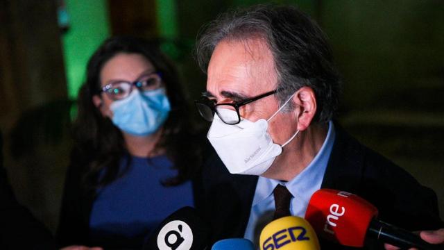 Joan Subirats, el ministro de Universidades, en una atención a los medios / EP