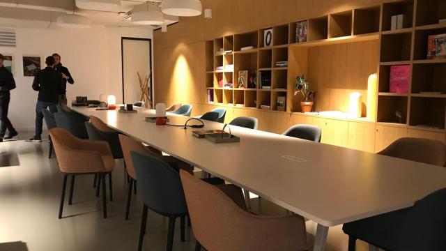 Una sala de reuniones de Spaces, una de las empresas de 'coworking' en Barcelona / CG