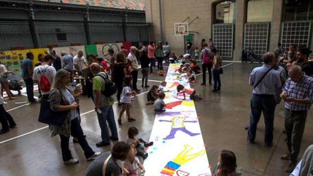 Actividades lúdicas que se organizaron en los centros educativos catalanes en la fecha del referéndum del 1-O / EFE