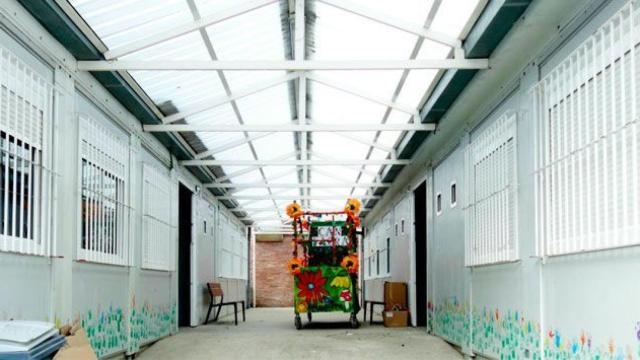 Barracones de la escuela La Maquinista de Barcelona / DG