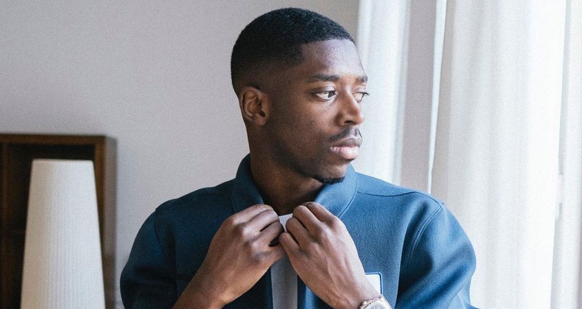 Dembelé, posando, durante una sesión de fotos / Instagram