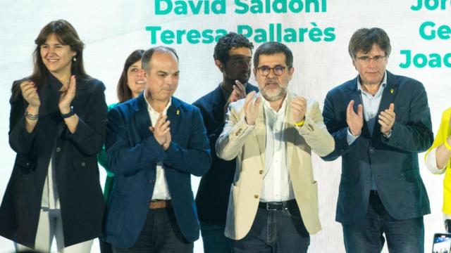 La presidenta del Parlament, Laura Borràs; el exconseller Jordi Turull; el hasta ahora secretario general de Junts, Jordi Sànchez y el expresidente de la Generalitat Carles Puigdemont en el congreso que el partido celebra en Argelès-sur-Mer (Francia) / EP
