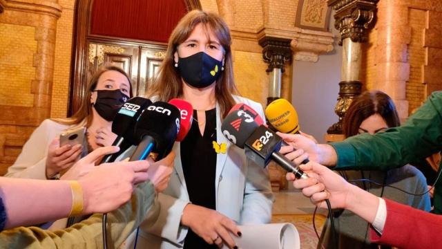 La presidenta del Parlamento catalán, Laura Borràs, en un contacto con los medios / EP