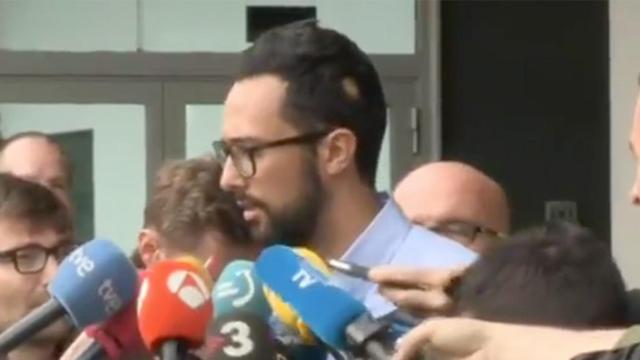 Valtonyc a la salida del Juzgado de Gante (Bélgica) / CG