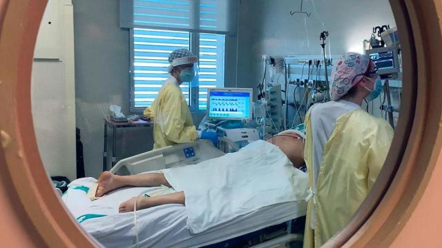 Un paciente de Covid severo ingresado en el hospital / ICFO