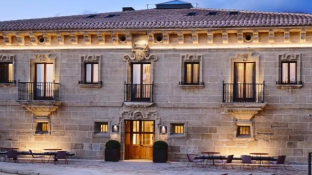 Uno de los hoteles palaciegos para alojarse en España / PALACIO DE SAMANIEGO