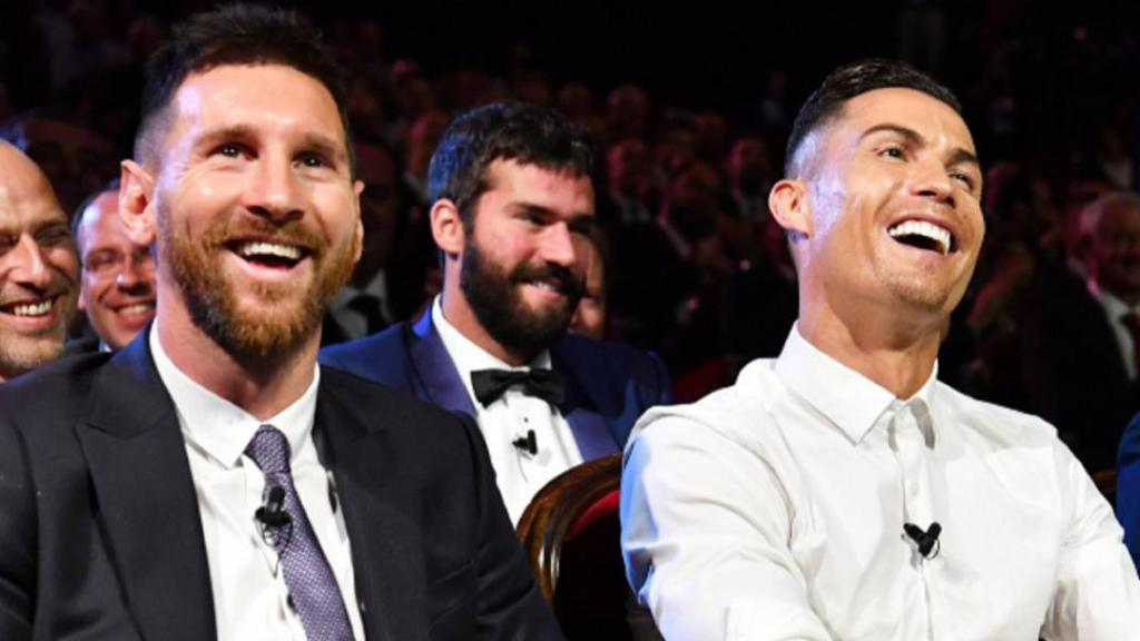 Leo Messi i Cristiano Ronaldo en una gala UEFA / EFE