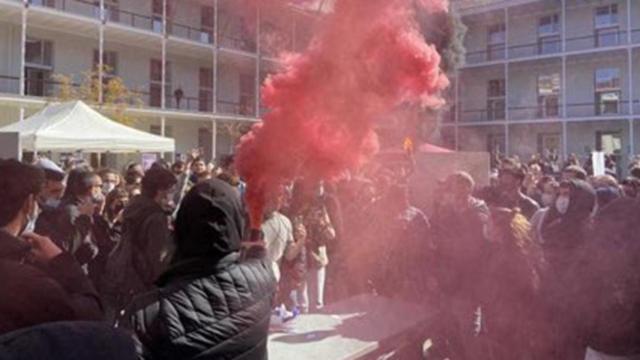 La asociación S'Ha Acabat ha sido víctima de señalamiento en la universidad, tal como denuncian profesores americanos