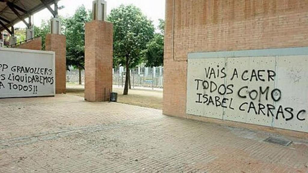 Pintadas amenazantes contra el PP en Granollers