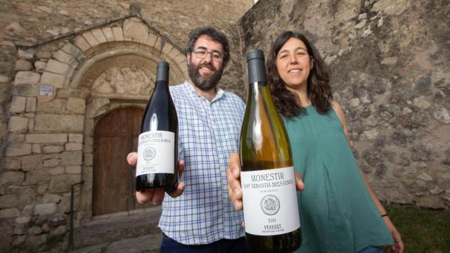 Xavi Carbonell y Anna Roset, enólogos del proyecto Sant Sebastià dels Gorgs / CEDIDA