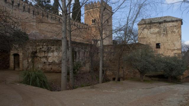 EuropaPress 3986381 baluarte puerta arrabal alhambra