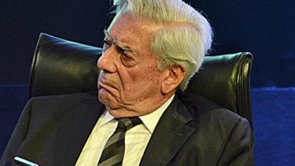 El escritor Mario Vargas Llosa