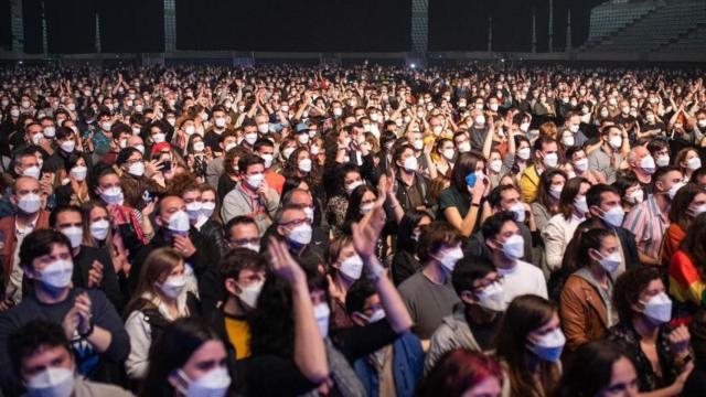 Asistentes al concierto de Love of Lesbian en el Palau Sant Jordi / EP