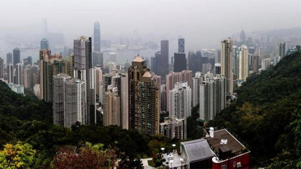 Muchos centros urbanos están tan envueltos en aire sucio que sus horizontes son invisibles