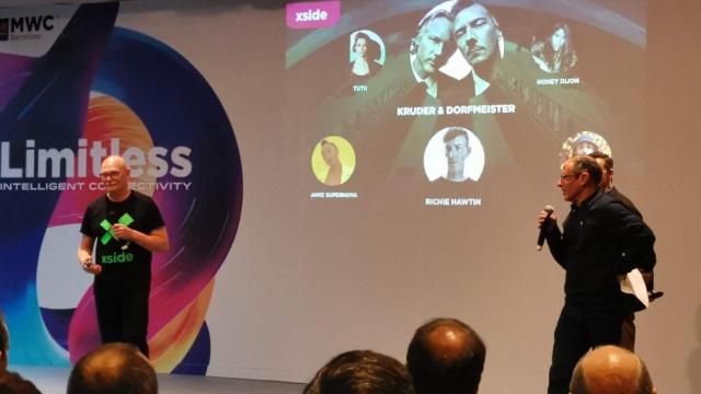 El CEO de GSMA, la organizadora del Mobile World Congress, con una camiseta del festival xside / CG