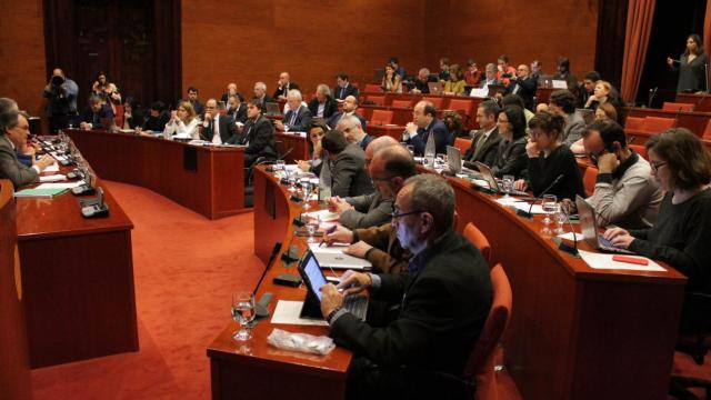 El expresidente Artur Mas, durante su réplica a los grupos de la oposición del Parlament / PARLAMENT