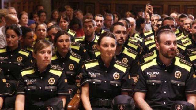 Imagen de una promoción de agentes de la Guardia Urbana de Barcelona / AJUNTAMENT DE BCN