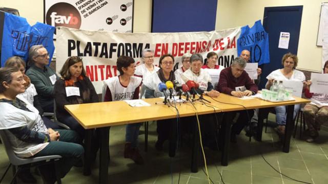 Los portavoces de la Federación de Vecinos de Barcelona, en la rueda de prensa del jueves / CG