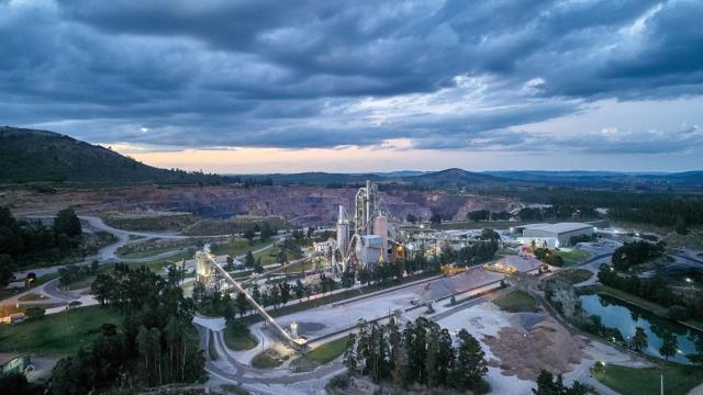 Planta de Minas (Uruguay) de Cementos Molins / CEDIDA