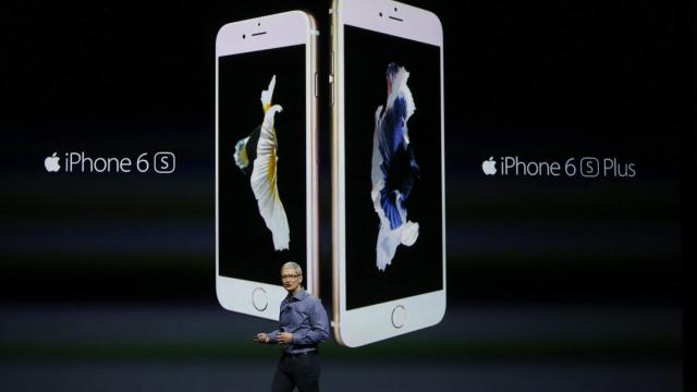Tim Cook, el director ejecutivo de Apple, durante la presentación del iPhone 6s y el iPhone 6s Plus / EFE
