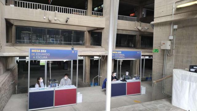 Unas mesas electorales dentro del Camp Nou / CULEMANÍA