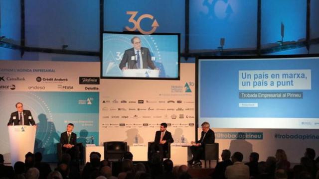 Quim Torra durante una reunión empresarial en el Pirineo, donde se refirió a su proyecto para combatir la Cataluña vacía / CG