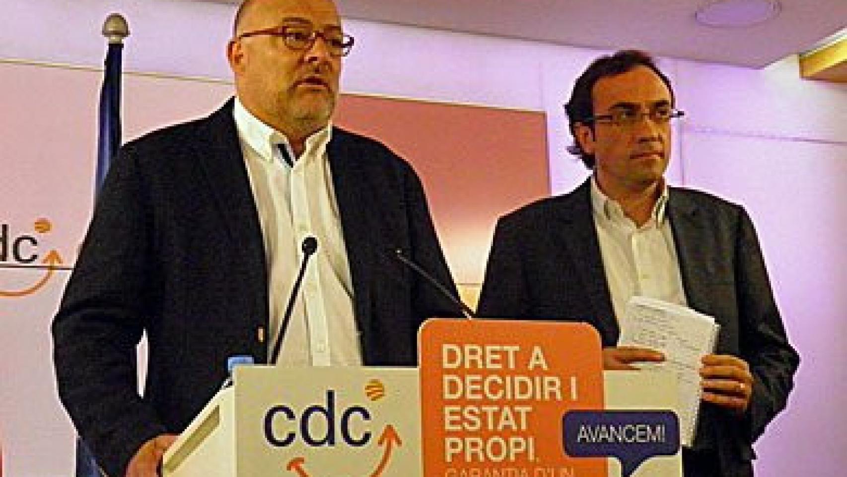 El vicesecretario general de Coordinación Institucional de CDC, Lluís Corominas, y el secretario de Organización del partido, Josep Rull